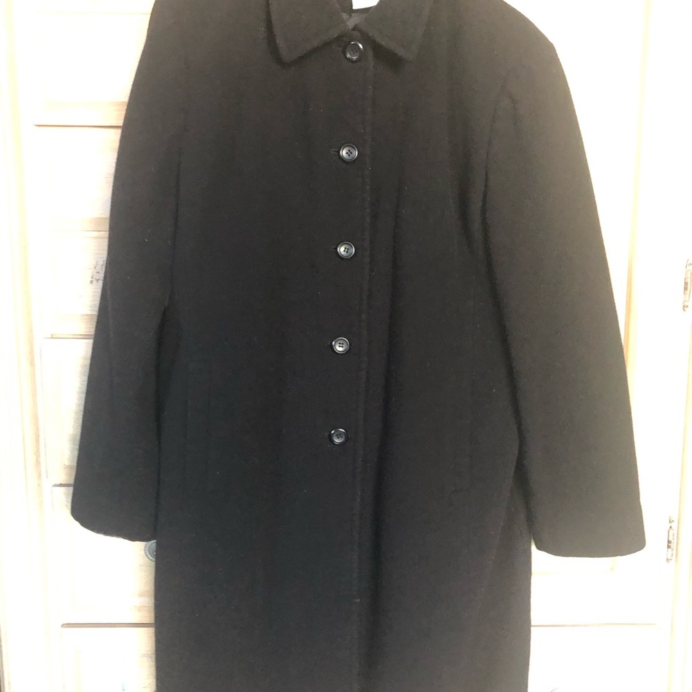 Ladies winter coat long great condition comfy